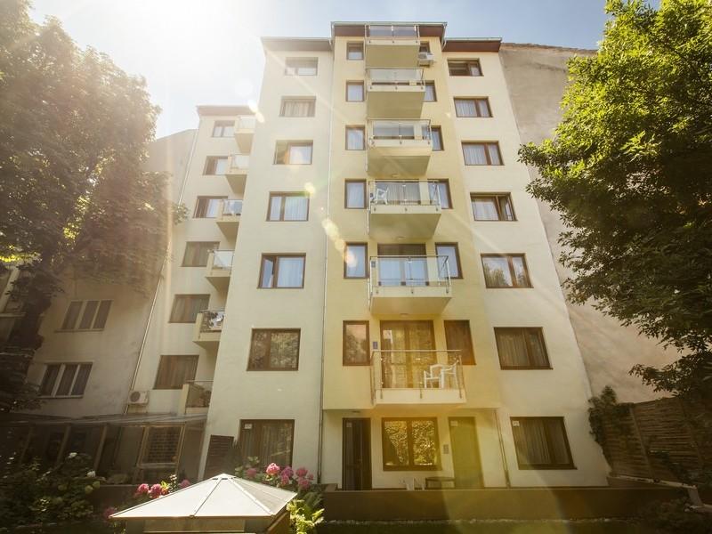 82ABB235407D592293C19C3485EC0408