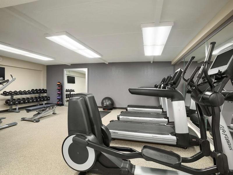 1065E08470922C3ED5FF0FAB6B1E900E