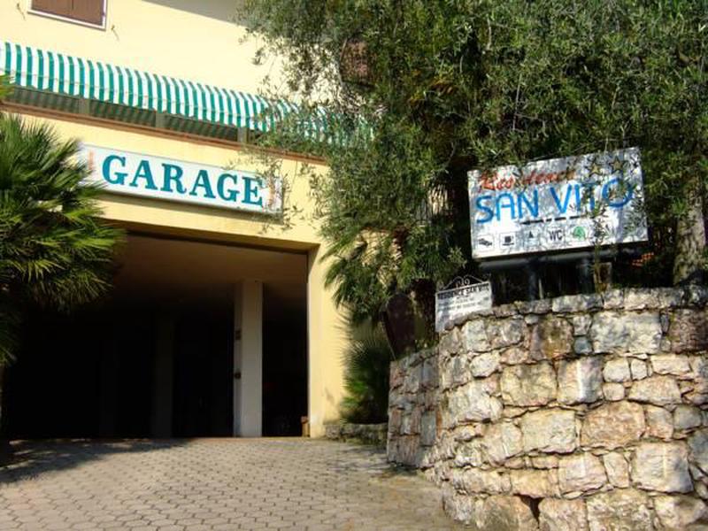 B95EF0E42E87923834E7A441B4B4AC92