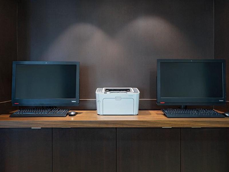 E64BACA34FF85F1268F7C780C2011C1A