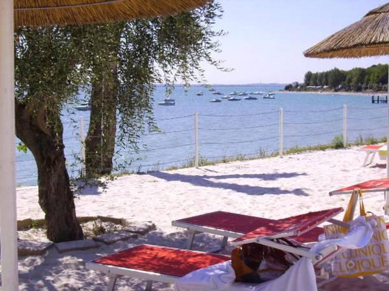 6418C7545D04F98ADA8DB476FA637DD4