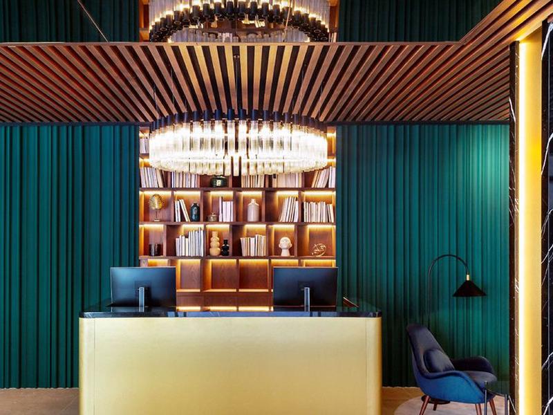 670A9AAD571FF2D6E6F79BF1216D4E5A