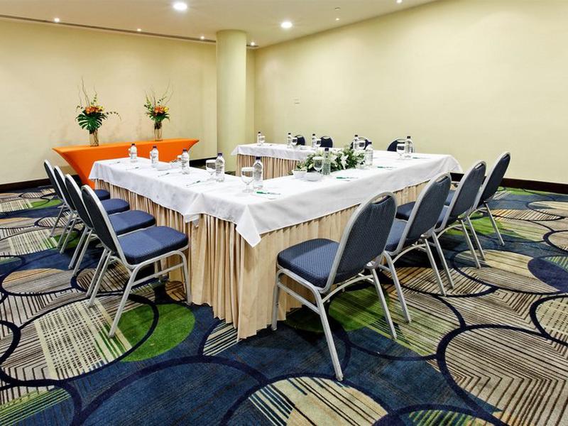 957893FF2AAC8789D1A9BCC2A7CAA06D