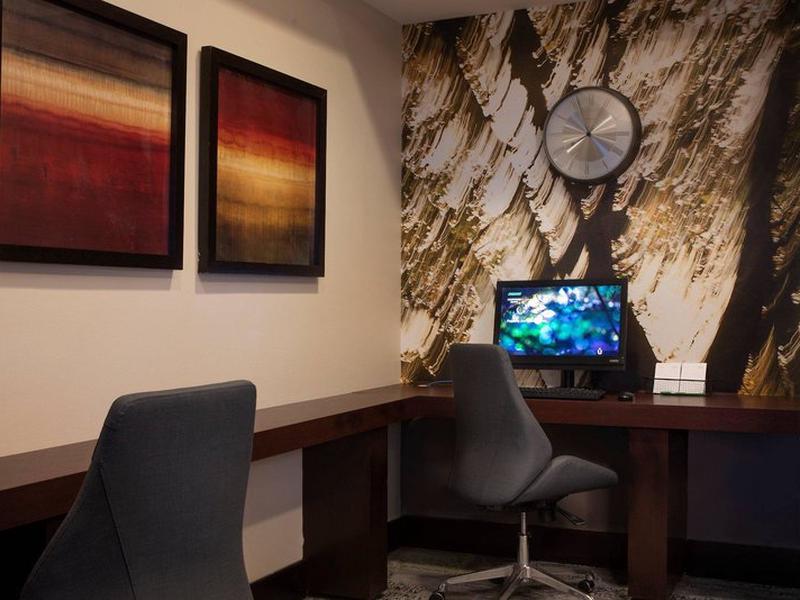 CFD7A79181B92B630166088A83FAC5B8