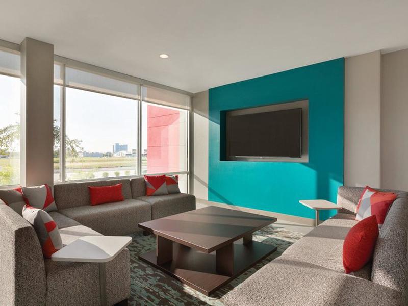 6D032EE0639DEC7DF8D5965D40A45031