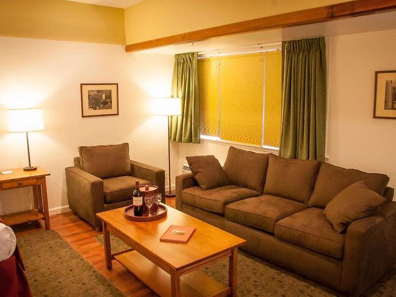 9DA5334C8FF86EAE8E548587612609AF