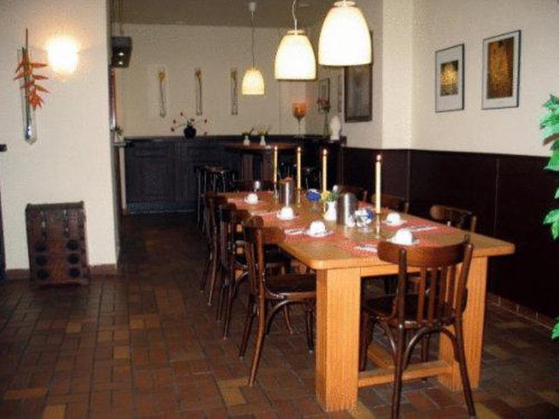 8A1F319B40274A4F0AB75E5E257ED4CF