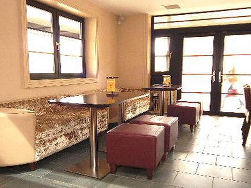 DDF9A6B4620F6B85D343508AF52177A1