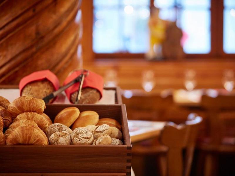 14583BE860E56468BFF986F53FDEA180