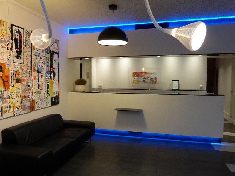 04E4BC4052B6F77838551355F9777866