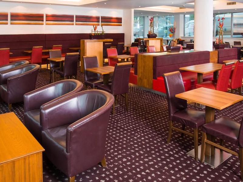 09770FB0F055528BE60E8B9649453CDE