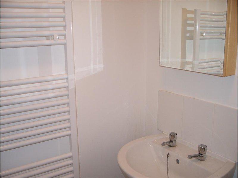 BA1B0218054A84982CC69DC5FEF8ED28