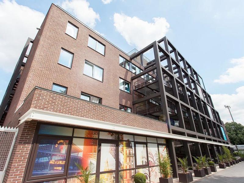 F16C4DBEF1421E58D108972BBEC4FC4C