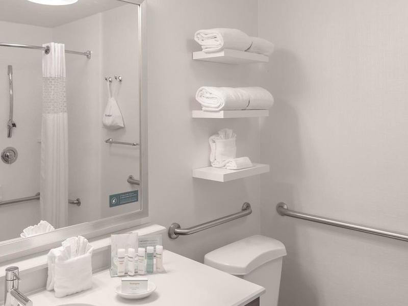 767DB2C1F21C9A177E8F396BAC7F0EDB