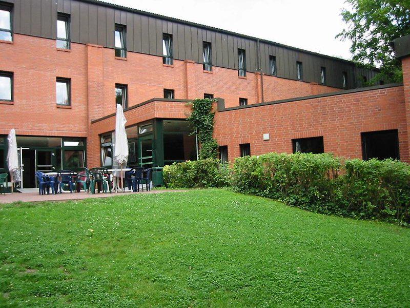 FC0F59F837B8904EF33D6165AA4E3C17