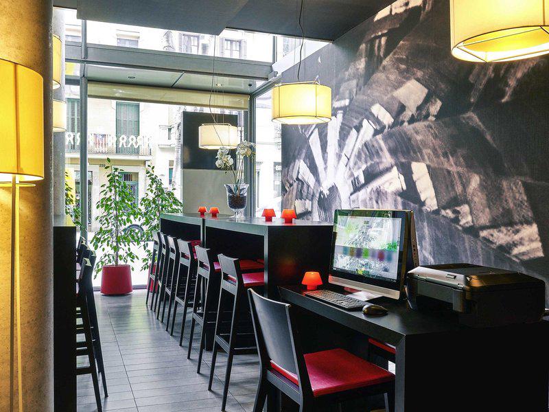 FC3EF560BDBA44201AE4FFC58599BB5E