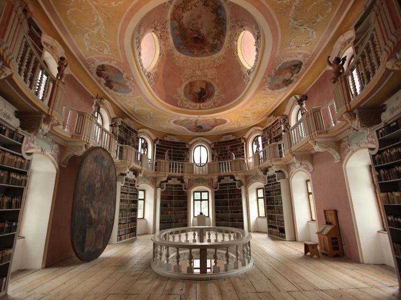 82DF145F82410FBD0691AF8CBF4EEE9F