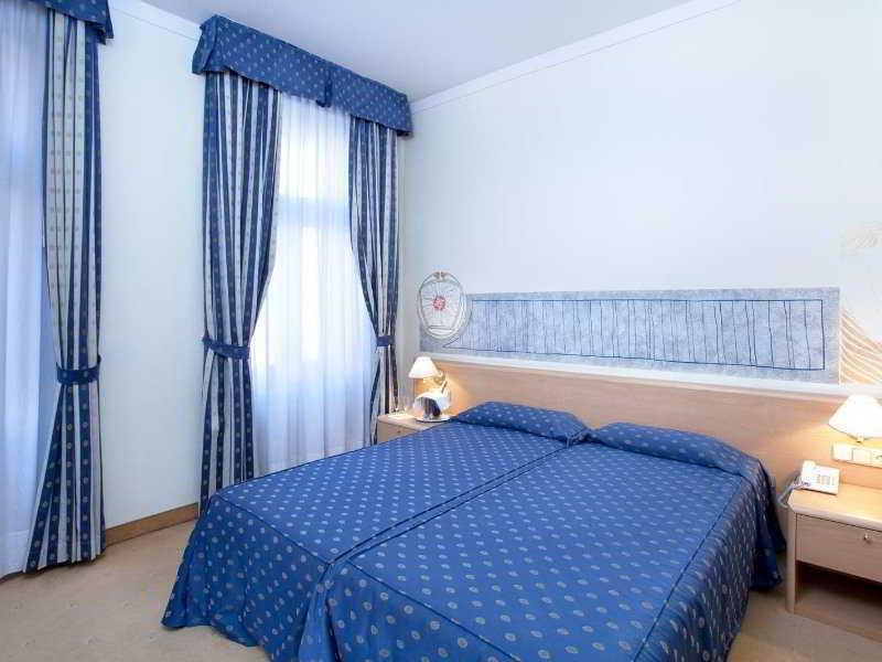 47933D008C9B4BB87603DCBC90308D0A