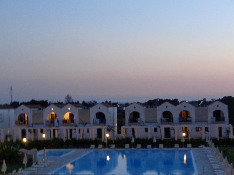 FD4A1F7FC4A31B7BA4B09EFDDE935A35