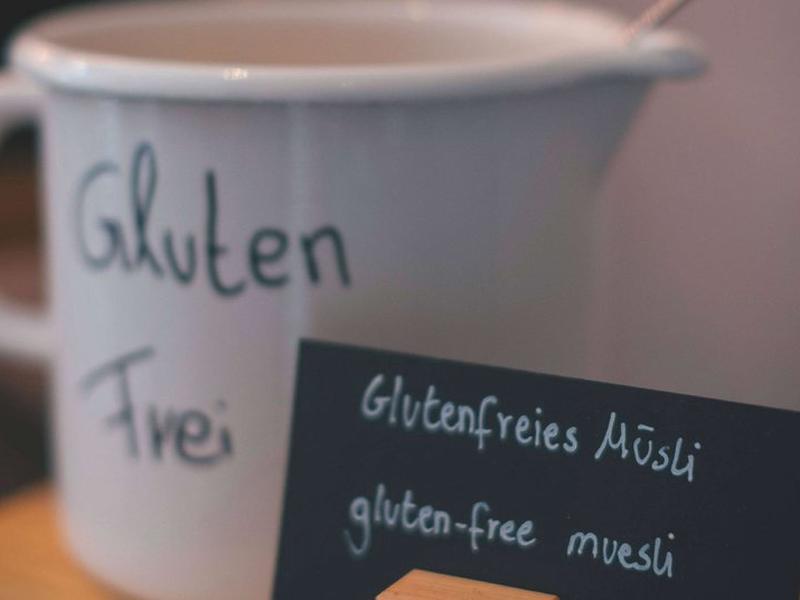 79B81D9293B5F175C585B87187390040