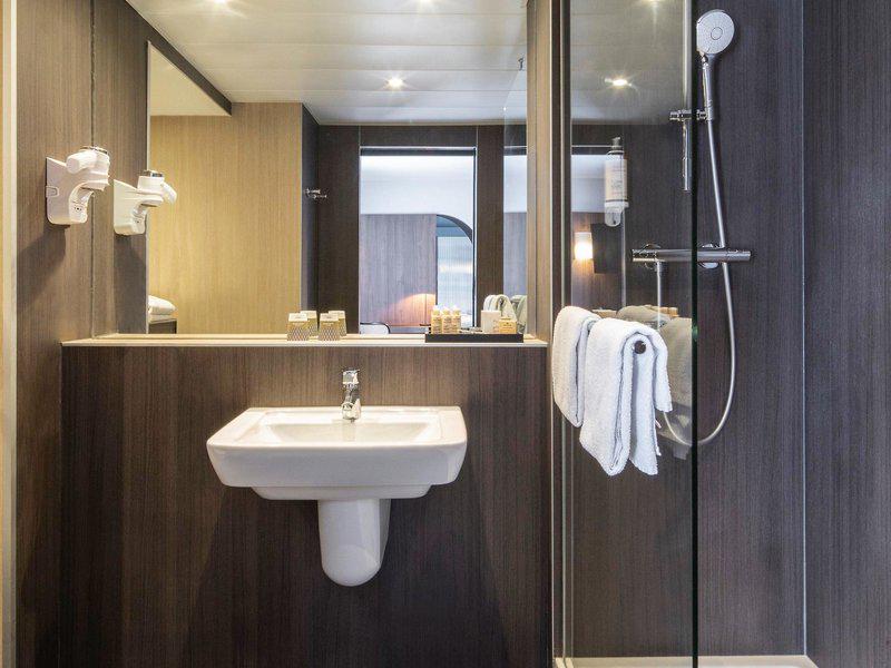 E8421EF5014A415C6C82D3C44690F0A4