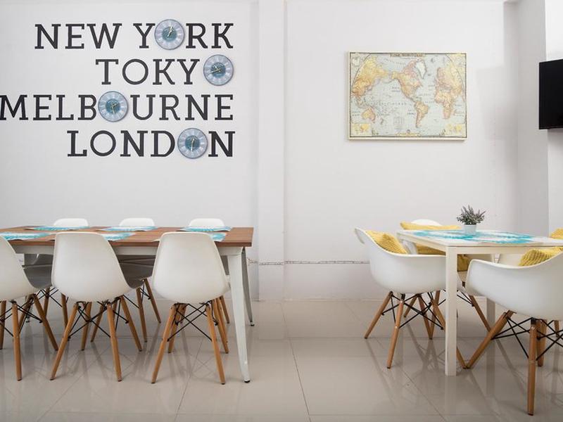 EBD9AA07C664481EF862427B621604B9