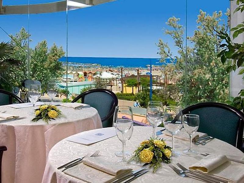 4BC5203F429EF157953C2C40C0D2F049