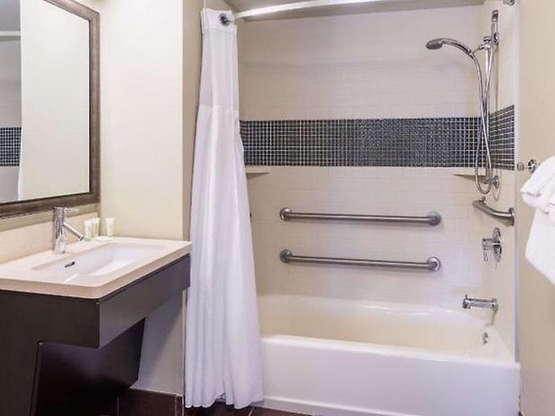 5D677AF7E648C4670875FC48BFC90A22