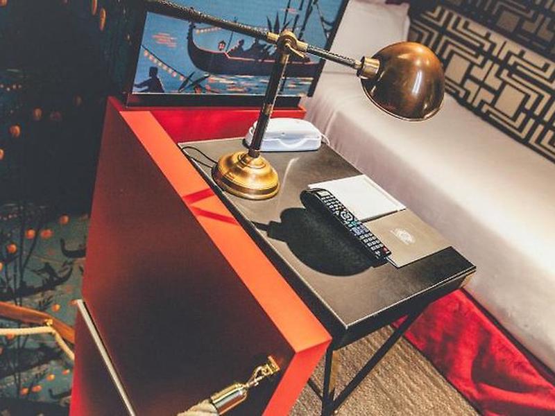 51B99B9B326A401501236E6172DF01D5