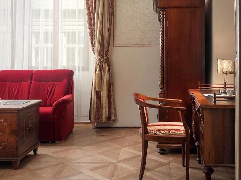 F0C8FCE4F8891D0242B6661836007288