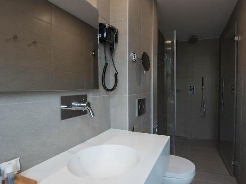 97600406BD4932F46A7D5CFD6FDAE5B2