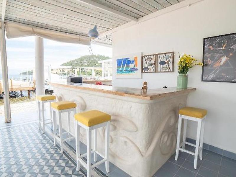 85DD00C1B0161CF73568A1C8CA625BBC