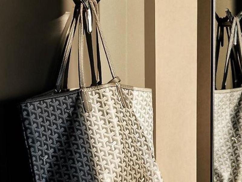 C2D79EE72C652D169DA8CF1F0CAD121C