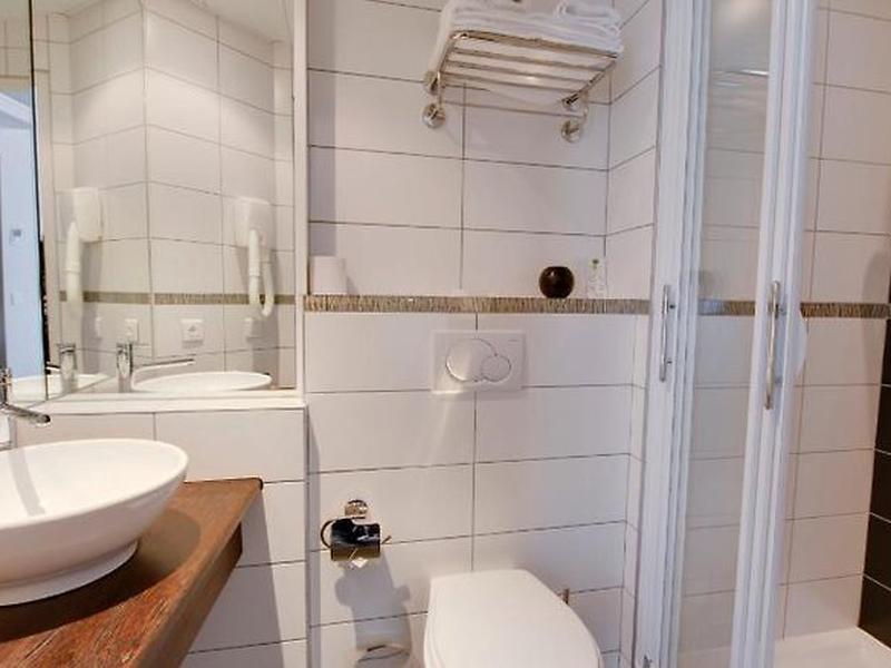 35A978D7B3036B0C11A118935E48795B