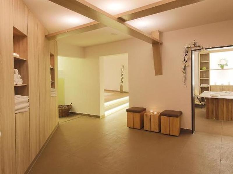 7EF233721ABC2EF42744F62C2A6B66AB