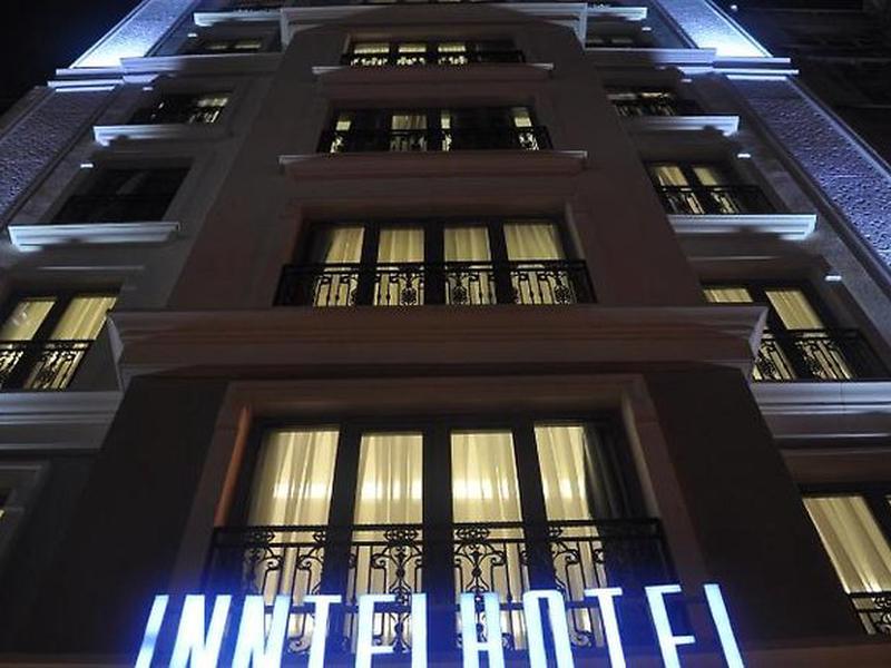 1CA3235D69292D5E6F7AF1C1A0B05B17