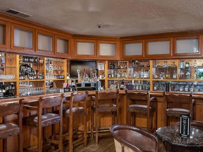 28514E1DFA845AD4C9FEACF7BA1CDB7B