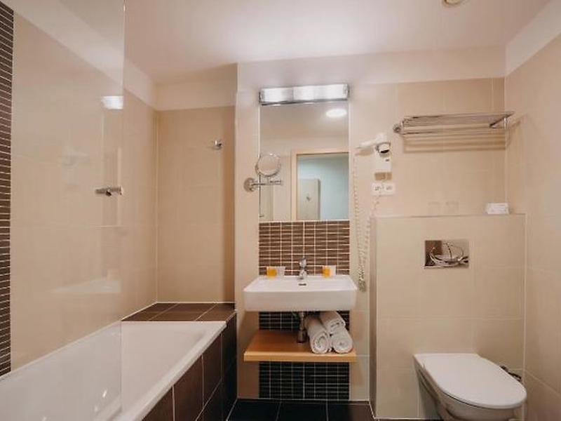 3F95168C1AE6201F3A893A6B6BFAE1D1