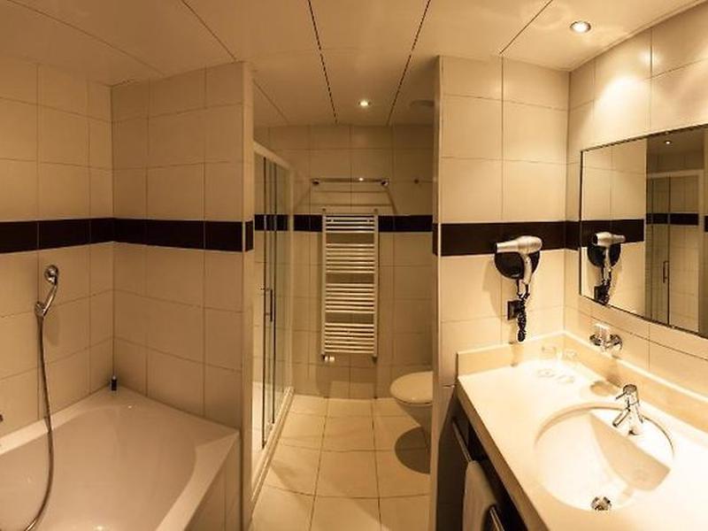 6D6358660AB46309C109ED19C8FDFD61