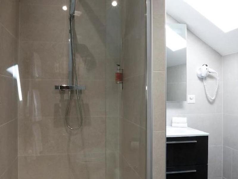 DB0611402FEEE6854625C2B36B26B40E