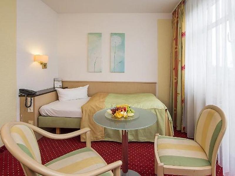 4B25B24AC4A7B7B6634B49DB00E158D4