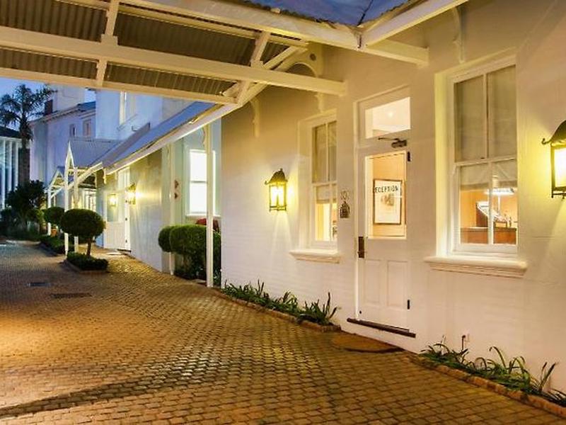 F22606028CAC928F65BF90055F246905