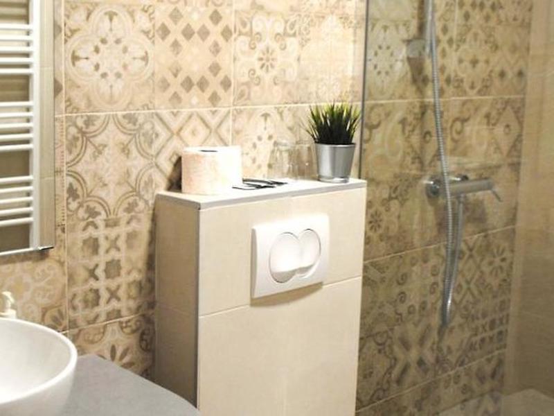 37630D9820E8C0B7D4564C20393408F9