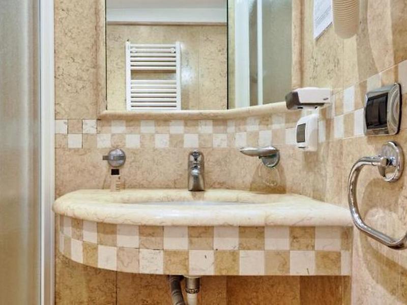 532013ED88F32B1B82D43A2396400FE3