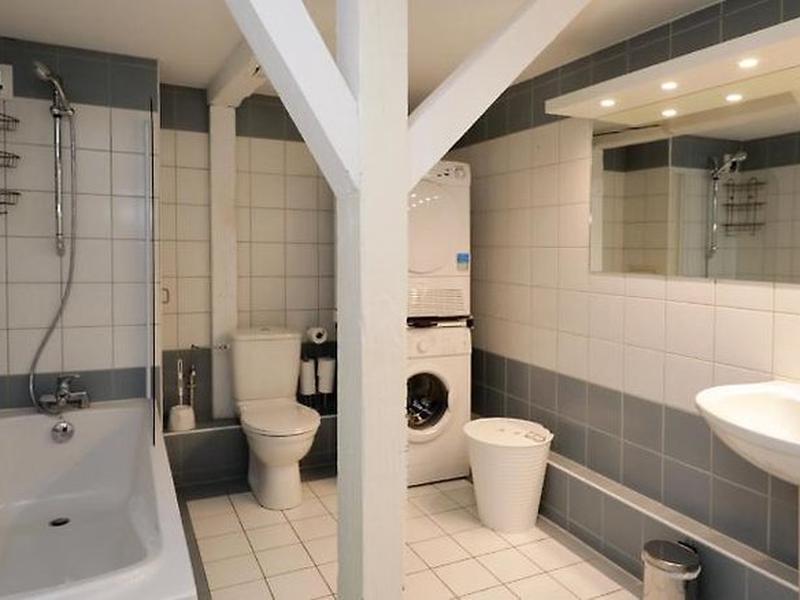 638112442C11954BDAF5876513299412