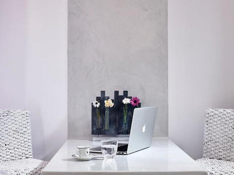 B40E048D699BA1EF3D65D7143B14F7E9