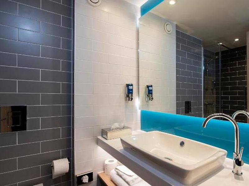 AA38BC3327EB9C6EF2930BFCE94BED92