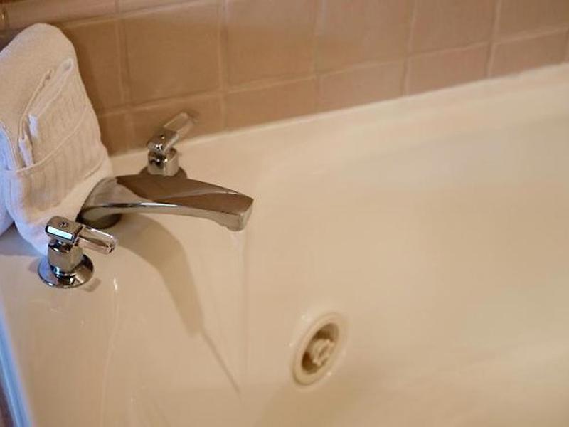 74ED1CE39EA5C5439BF9B7E846900DCC