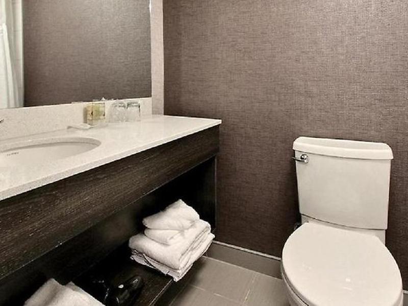 B7C3DE9363B95D02D598DAC96BAF23BB