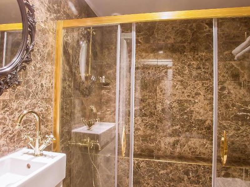 4742CC40174F4231A33F4C52AA21E80A